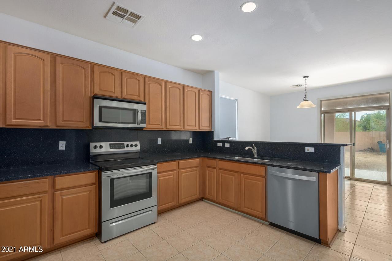 6917 W Carter Rd., Laveen, AZ 85339