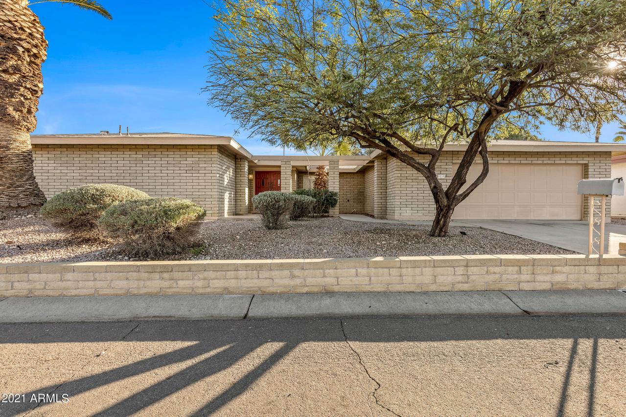 9219 N 28th St., Phoenix, AZ 85028