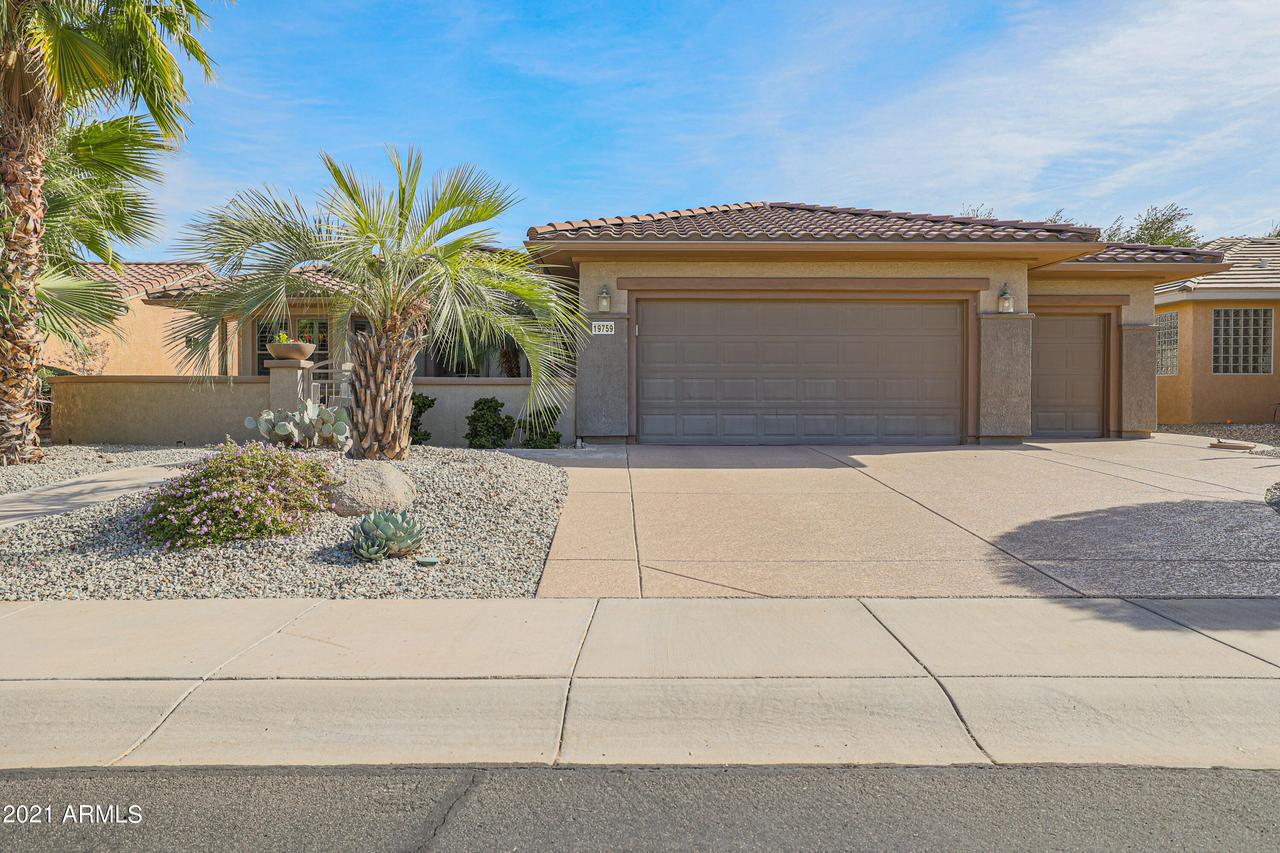 19759 N Los Altos Way, Surprise, AZ 85374