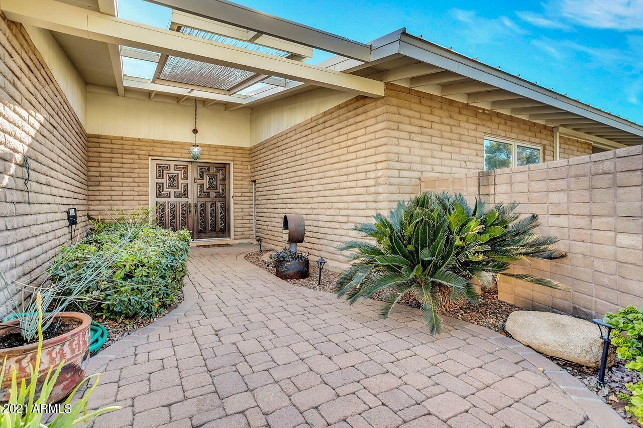 403 E Geneva Dr., Tempe, AZ 85282