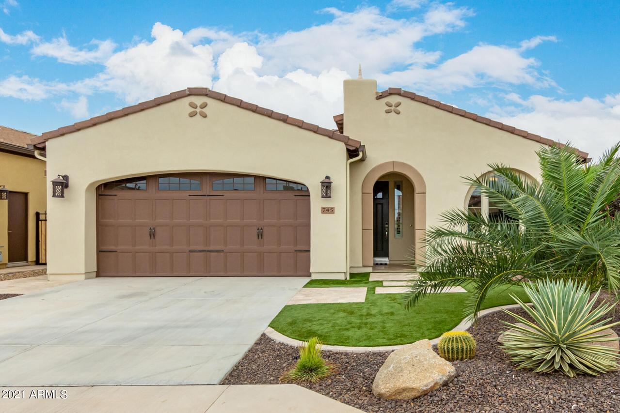 745 E Fruit Stand Way, Queen Creek, AZ 85140