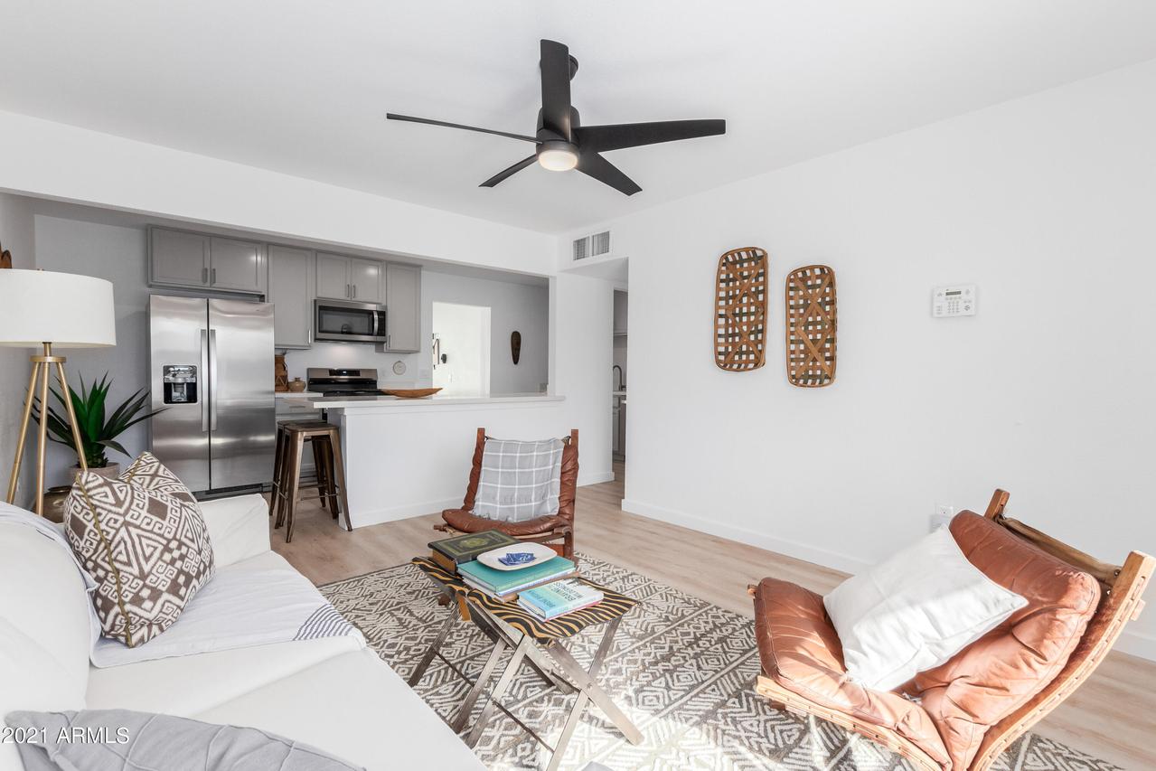 2026 E 10th St., Tempe, AZ 85281