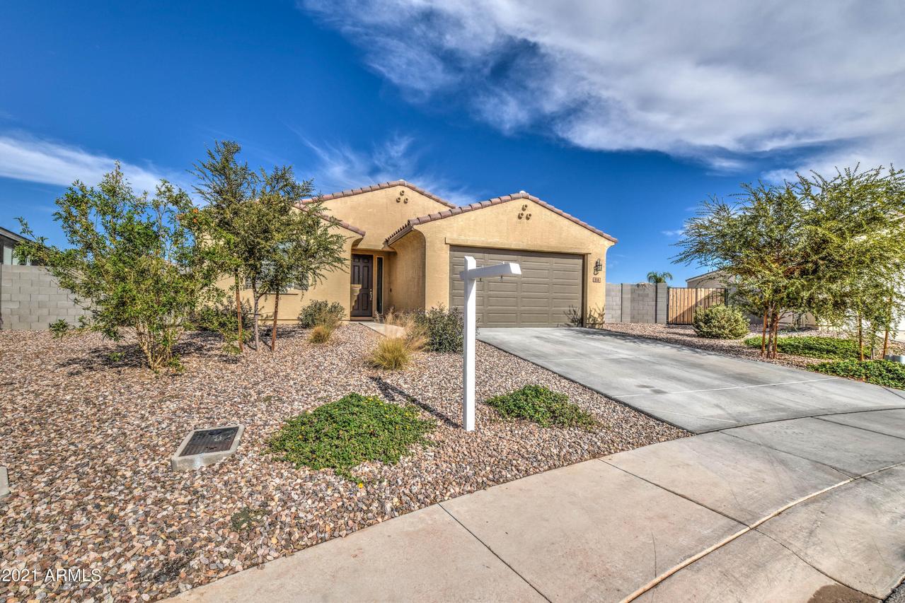 518 W Magena Dr., San Tan Valley, AZ 85140