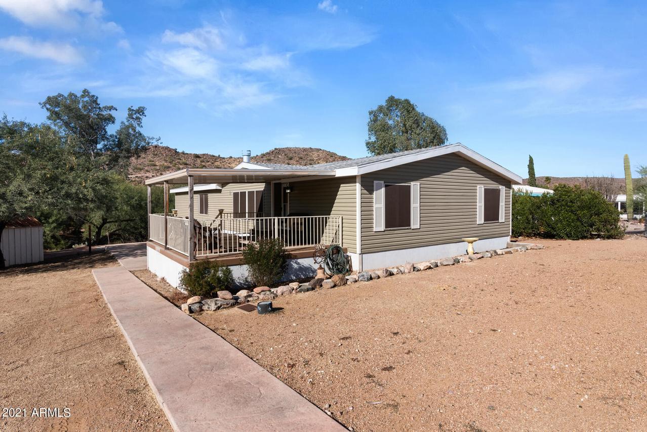 242 S Pomeroy Rd., Queen Valley, AZ 85118