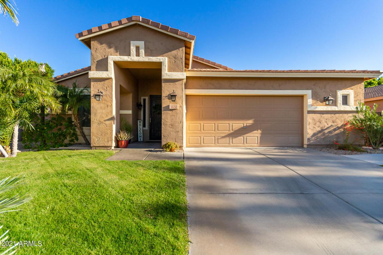 1650 W Nighthawk Way, Phoenix, AZ 85045