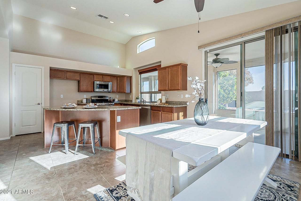 18045 N Canal Dr., Surprise, AZ 85374