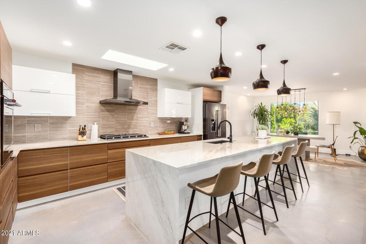 2118 W Solano Dr., Phoenix, AZ 85015