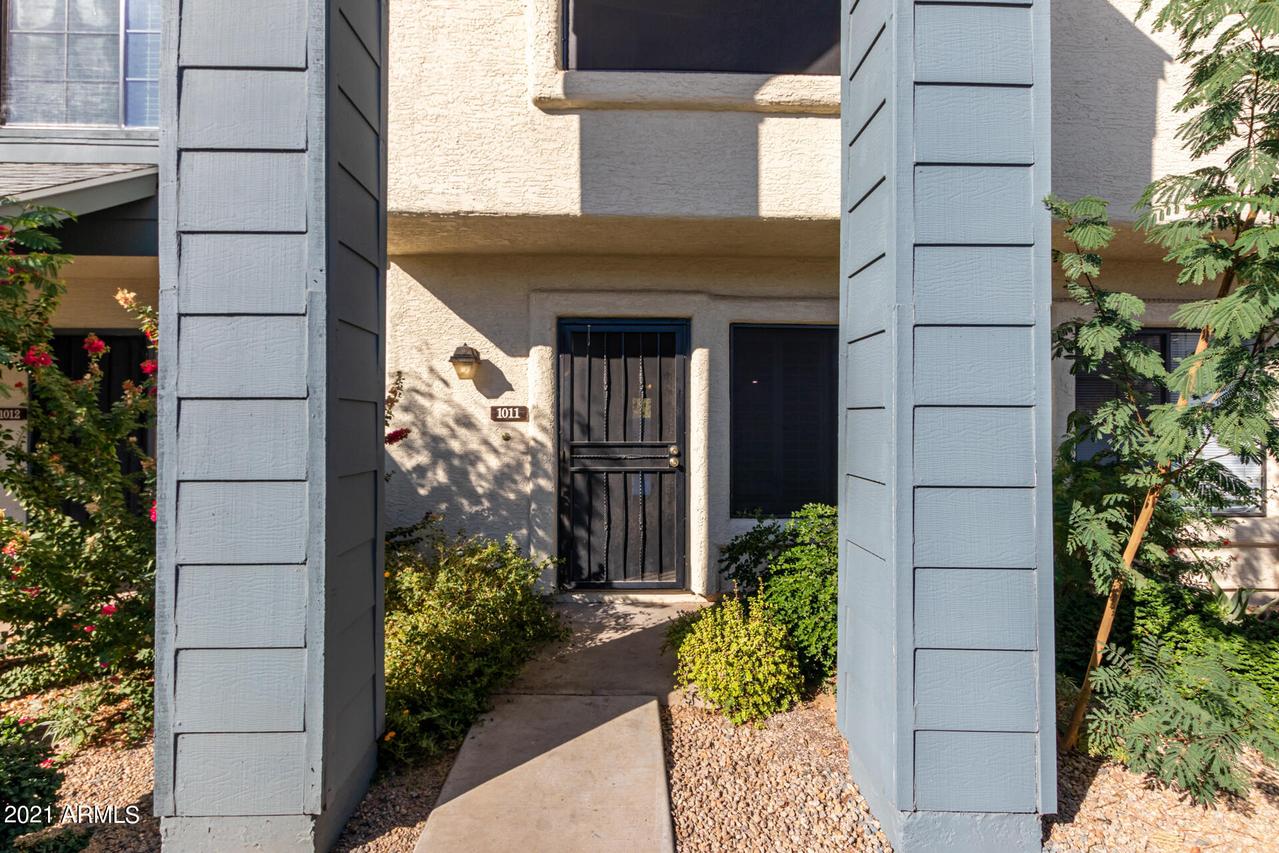 7801 N 44th Dr. #1011, Glendale, AZ 85301