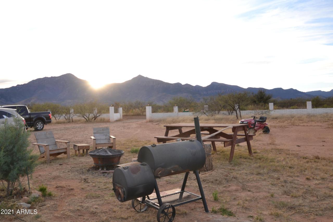 6453 S Arabian Dr., Hereford, AZ 85615