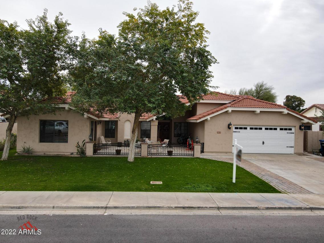 2657 E Lawndale St., Mesa, AZ 85213