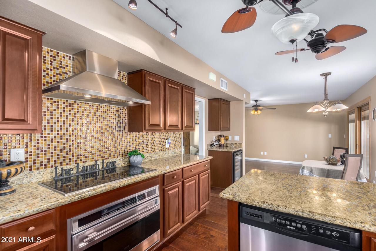 310 E Eugie Ave., Phoenix, AZ 85022