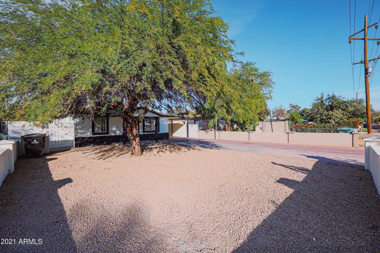 1716 E Oak St., Phoenix, AZ 85008
