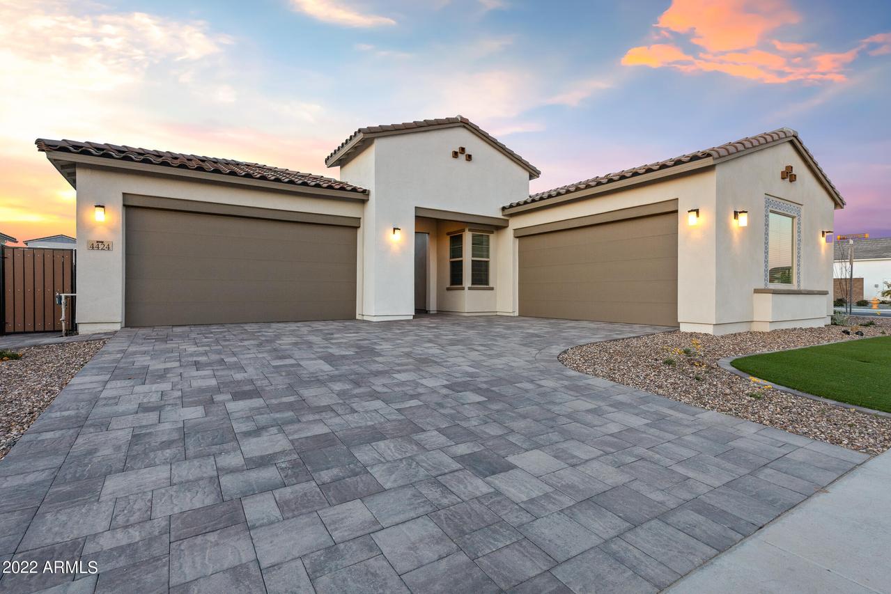 4424 E Prescott Pl., Chandler, AZ 85249