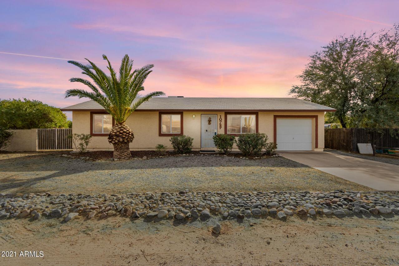 10727 E Mercury Dr., Apache Junction, AZ 85120