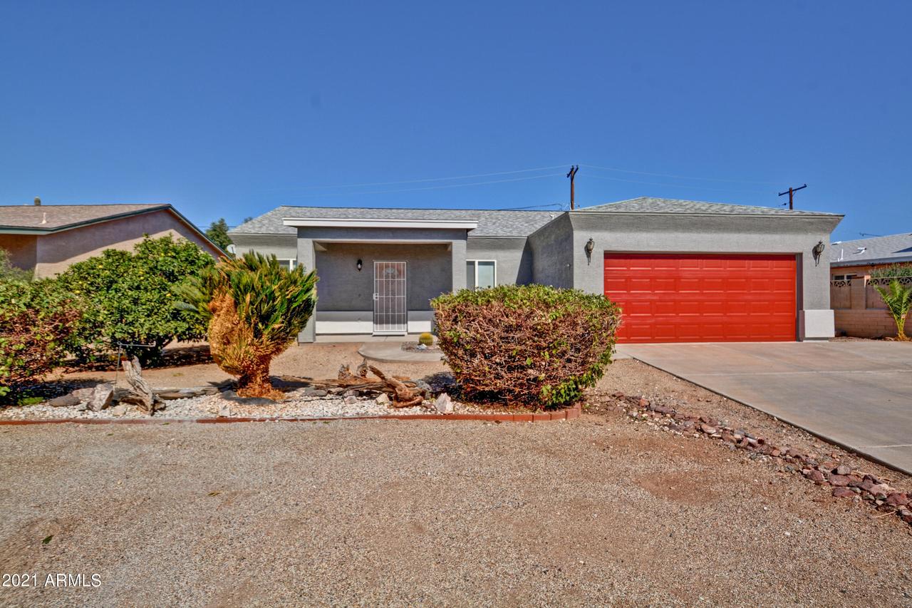 289 Peretz Cir., Morristown, AZ 85342