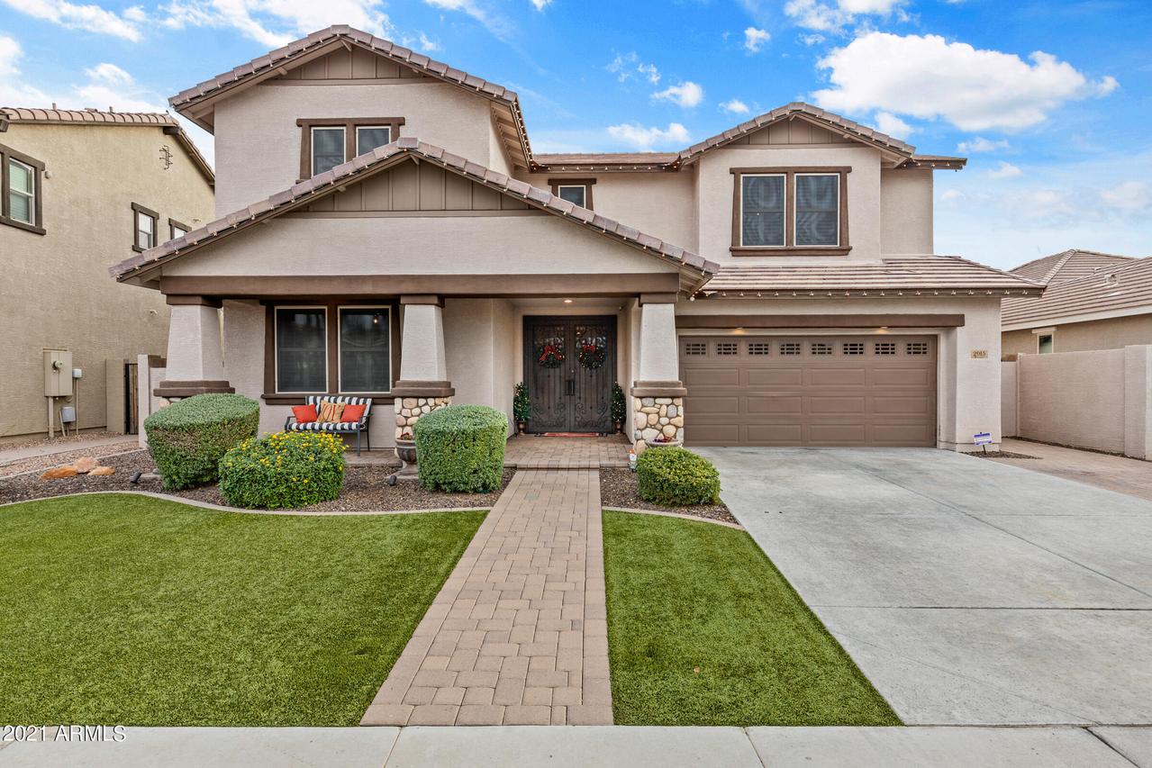 2915 E Quenton St., Mesa, AZ 85213