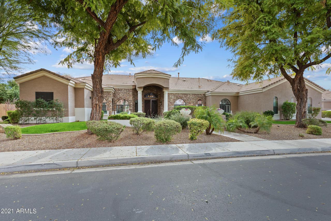 4101 E Aquarius Pl., Chandler, AZ 85249