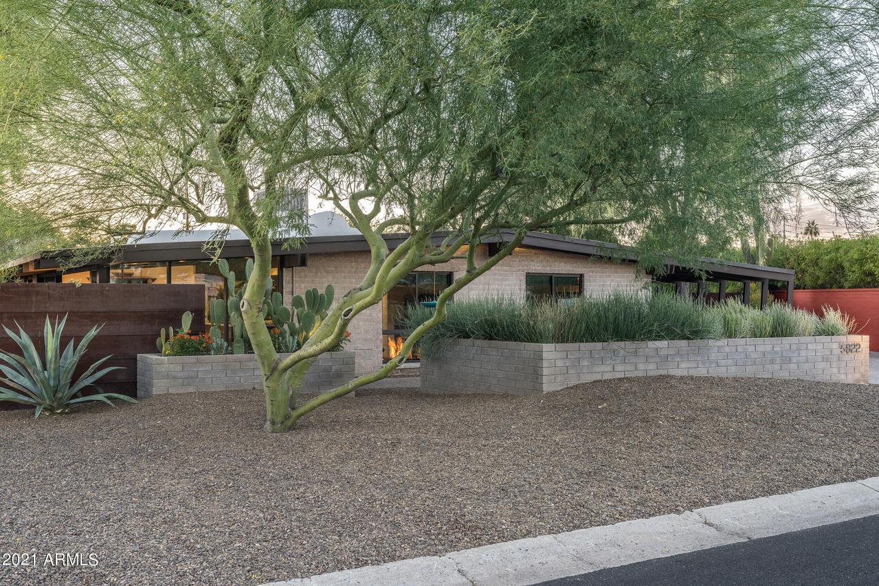 5822 N 10th Pl., Phoenix, AZ 85014