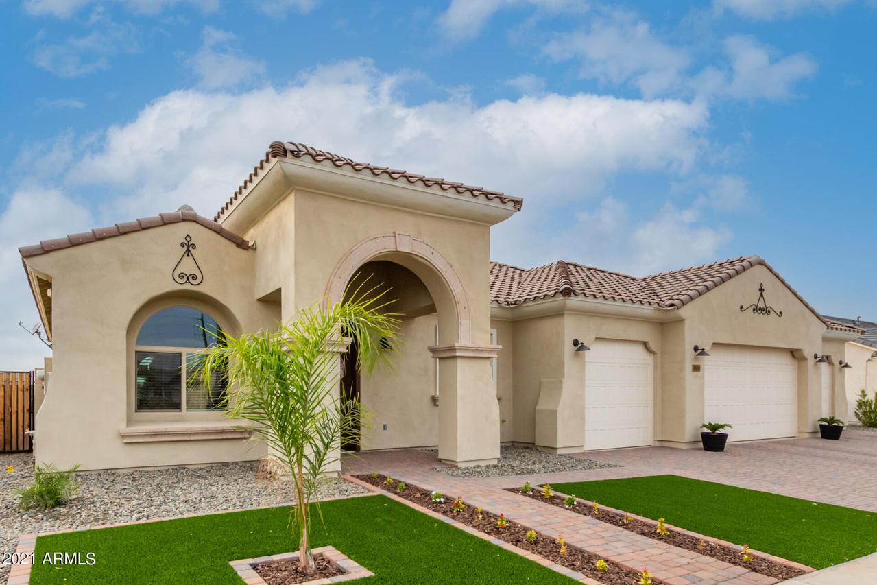 8608 S 16th Dr., Phoenix, AZ 85041