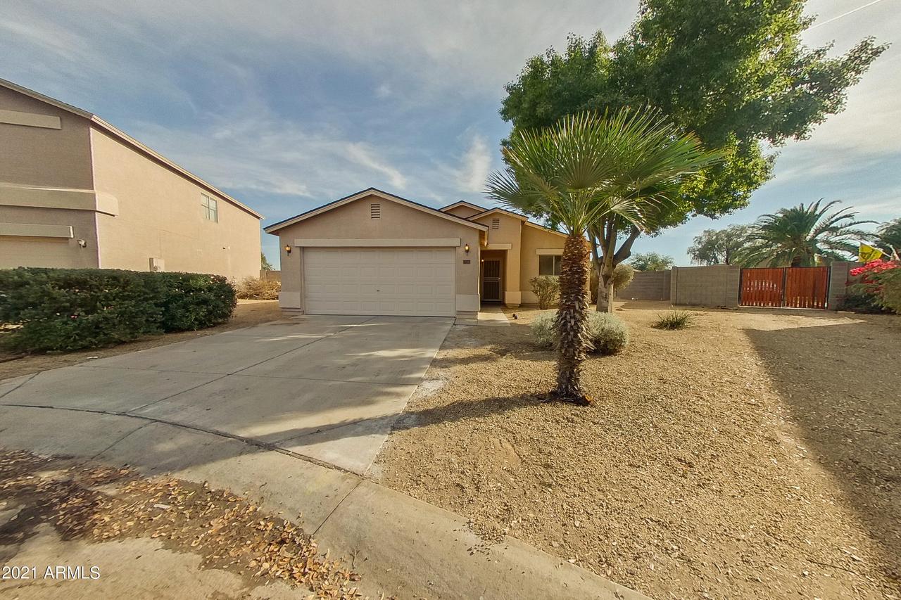 1251 E Denim Tr., San Tan Valley, AZ 85143