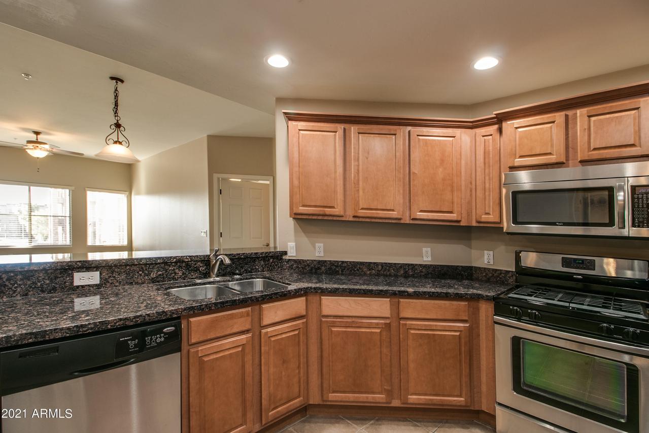 5450 E Deer Valley Dr. #3020, Phoenix, AZ 85054