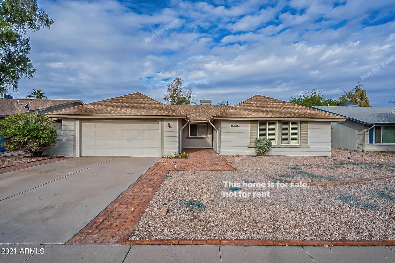 11838 S Magic Stone Dr., Phoenix, AZ 85044