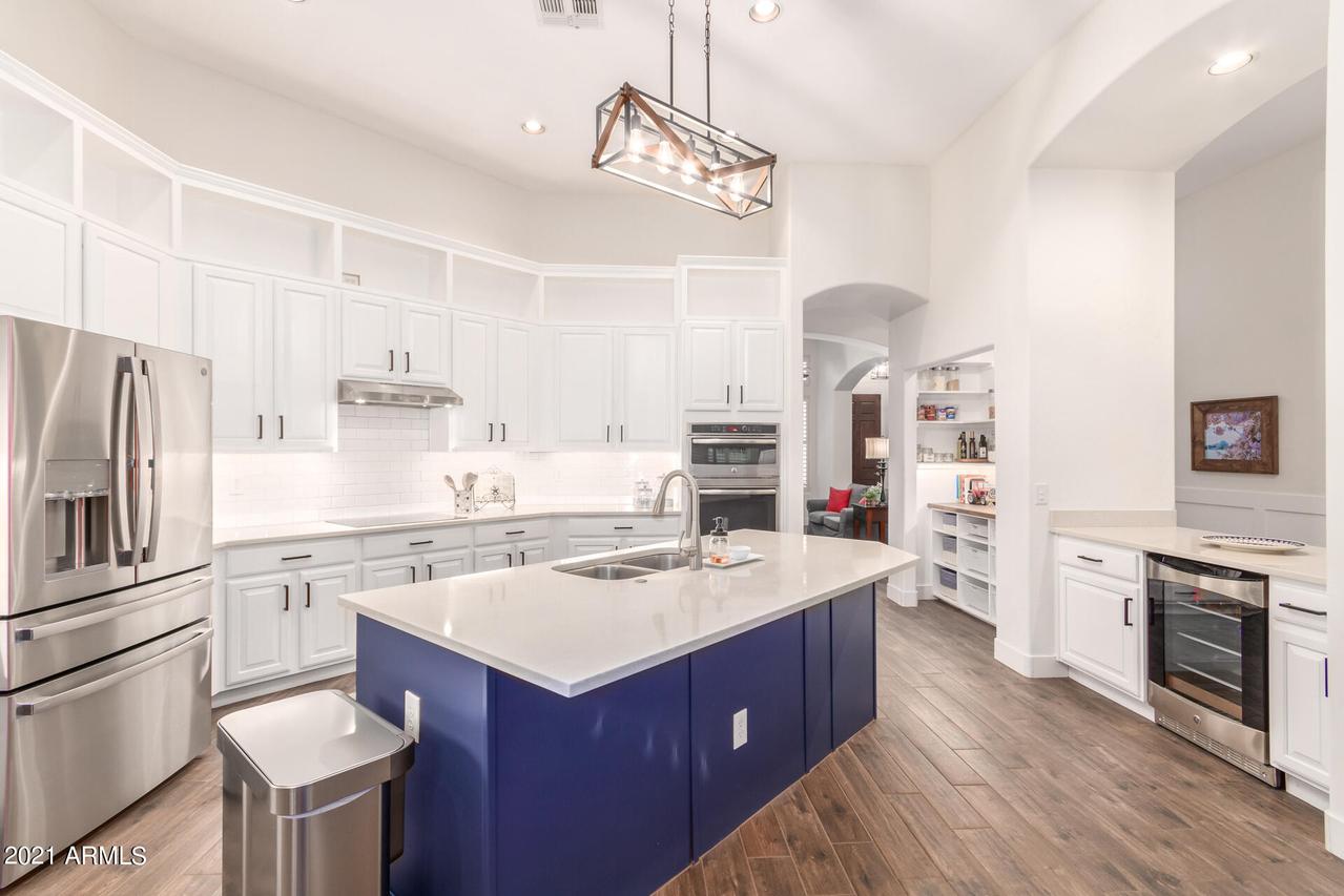 1414 N Warren Cir., Mesa, AZ 85207