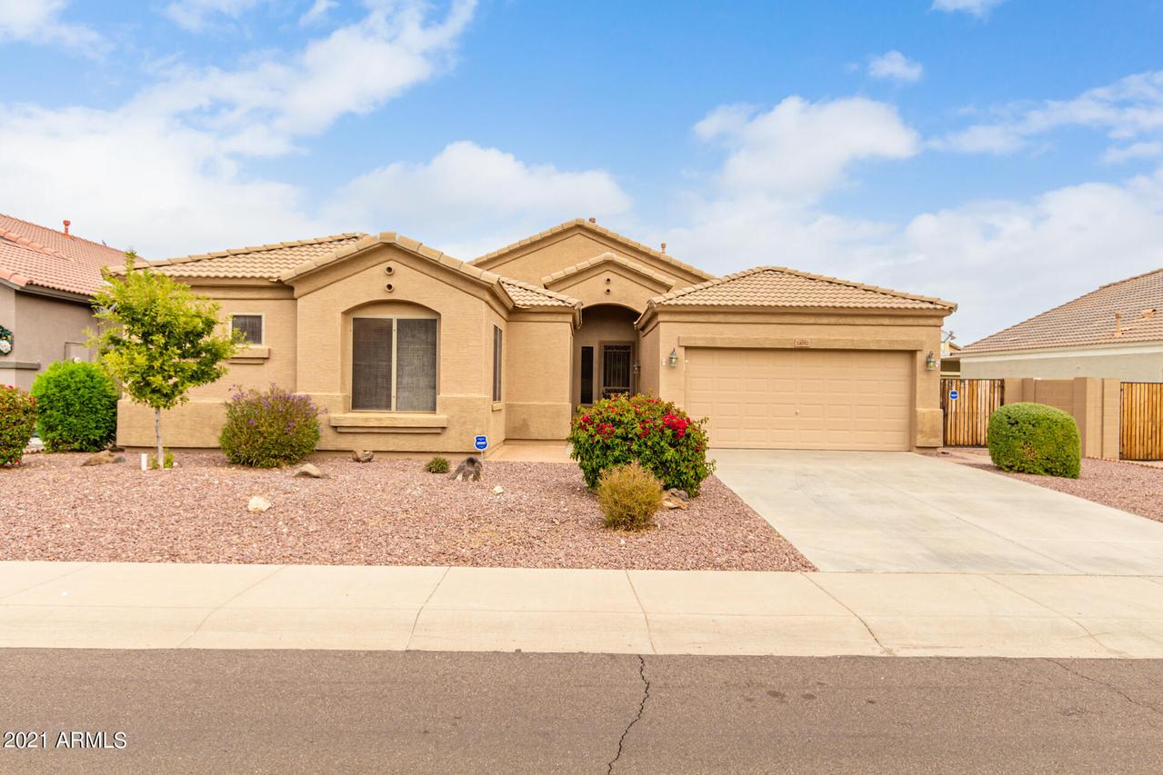 18052 W Port Royale Ln., Surprise, AZ 85388