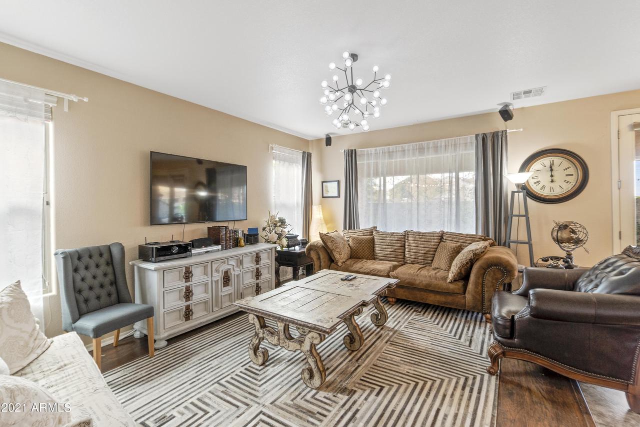 6302 S Onyx Dr., Chandler, AZ 85249