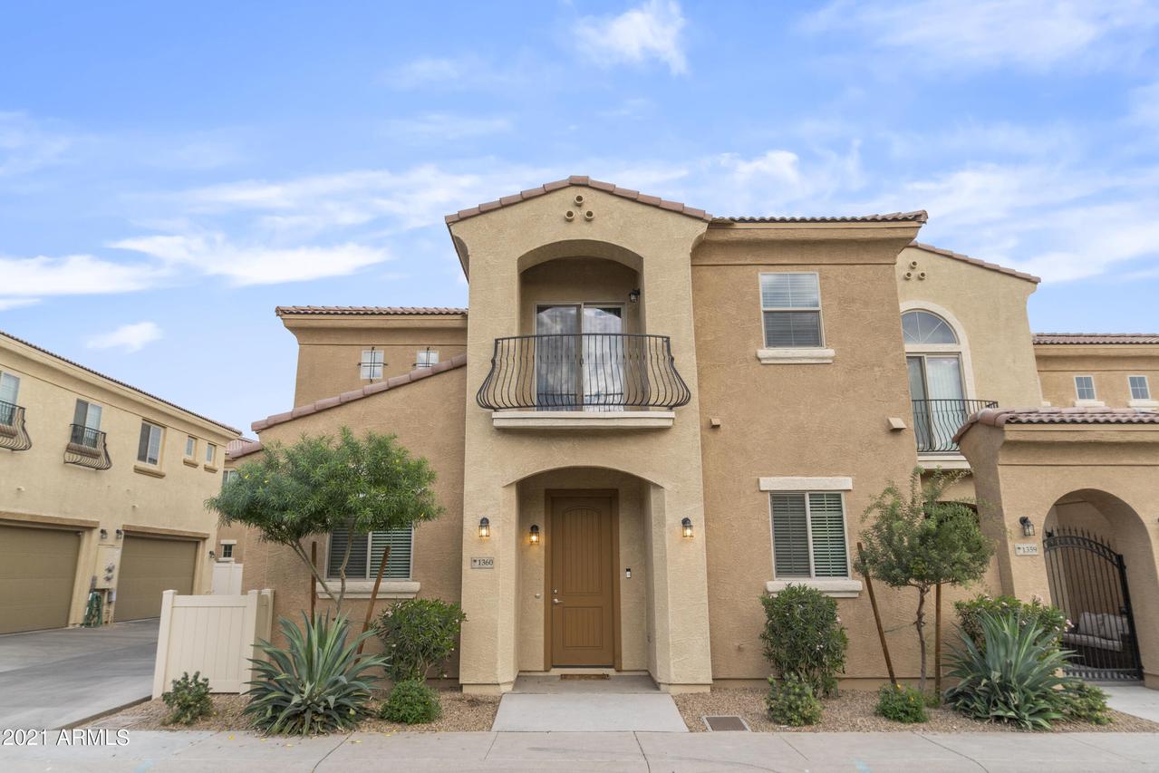 1367 S Country Club Dr. #1360, Mesa, AZ 85210
