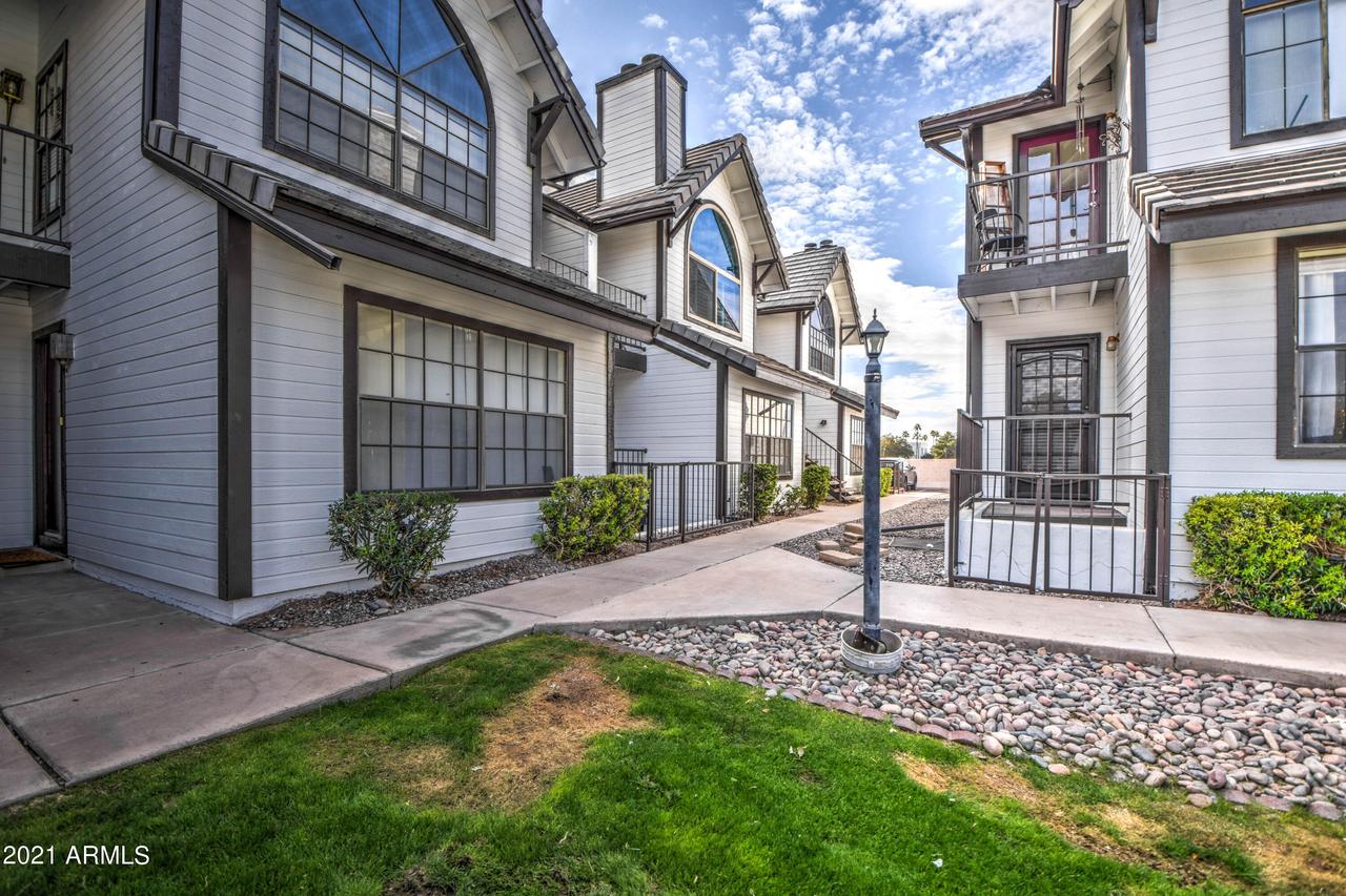 20 S Buena Vista Ave. #114, Gilbert, AZ 85296