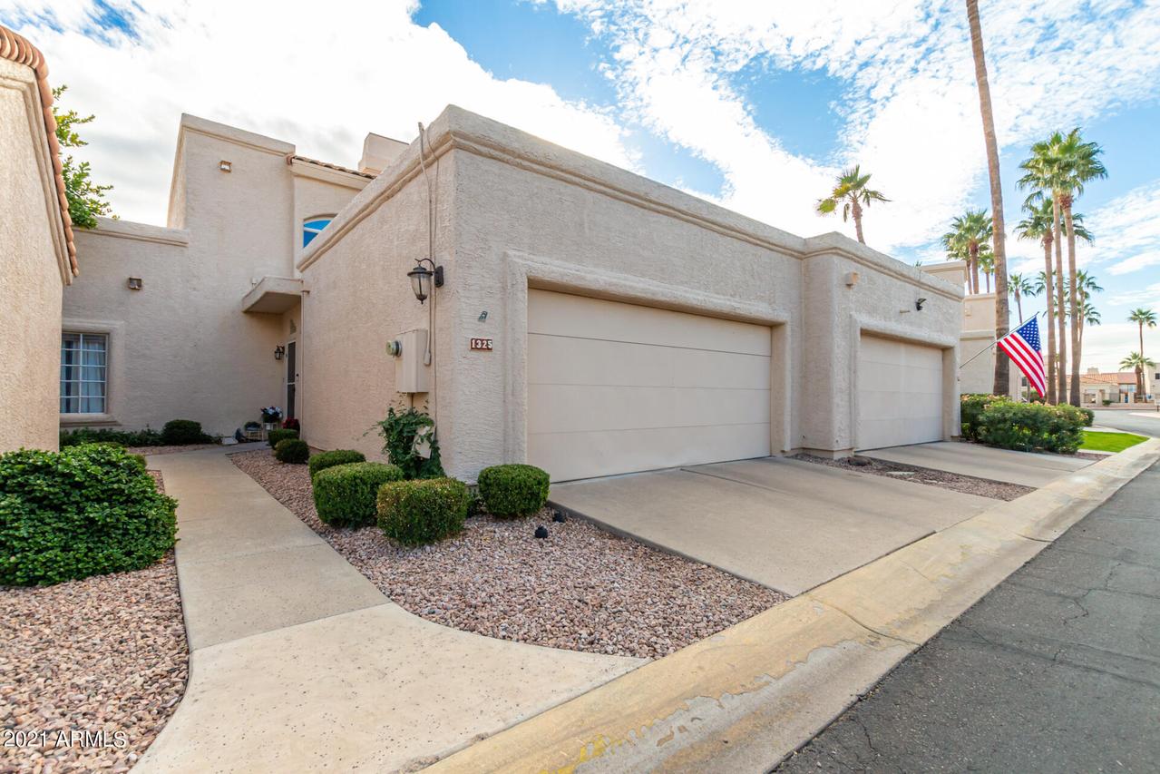 1325 W Coral Reef Dr., Gilbert, AZ 85233