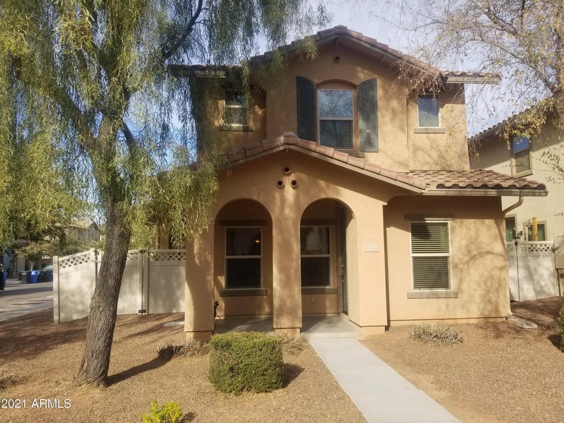 899 S Pheasant Dr., Gilbert, AZ 85296