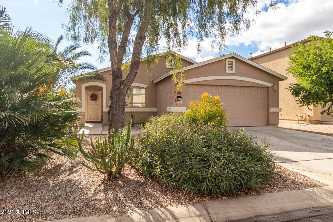 1773 E Desert Rose Tr., San Tan Valley, AZ 85143