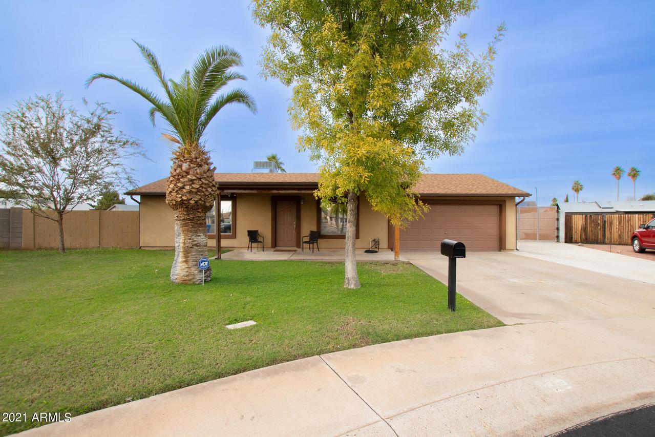3220 W Villa Rita Dr., Phoenix, AZ 85053