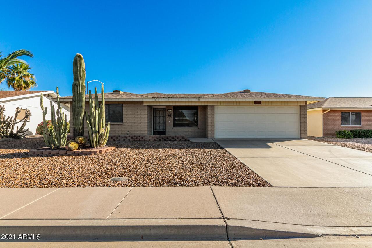 2461 S Zinnia, Mesa, AZ 85209