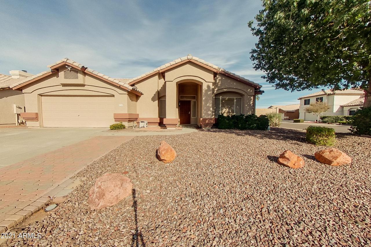 8742 W Acapulco Ln., Peoria, AZ 85381