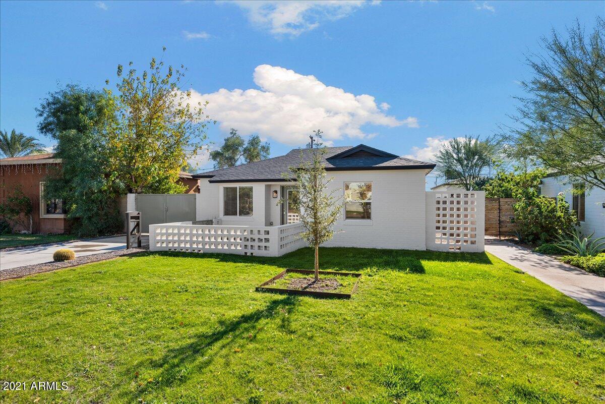369 E Weldon Ave., Phoenix, AZ 85012