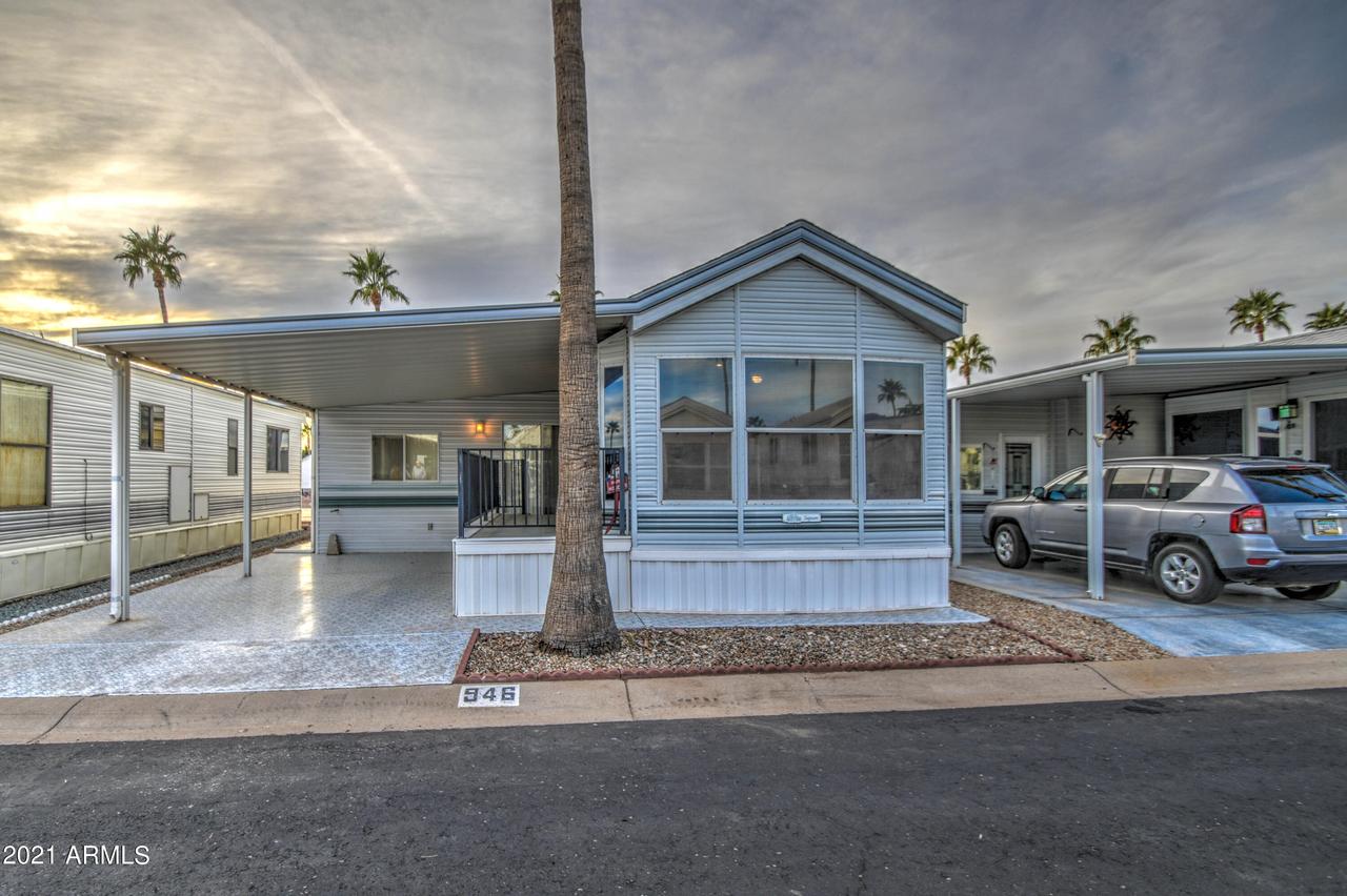 946 Nickel Dr., Apache Junction, AZ 85119