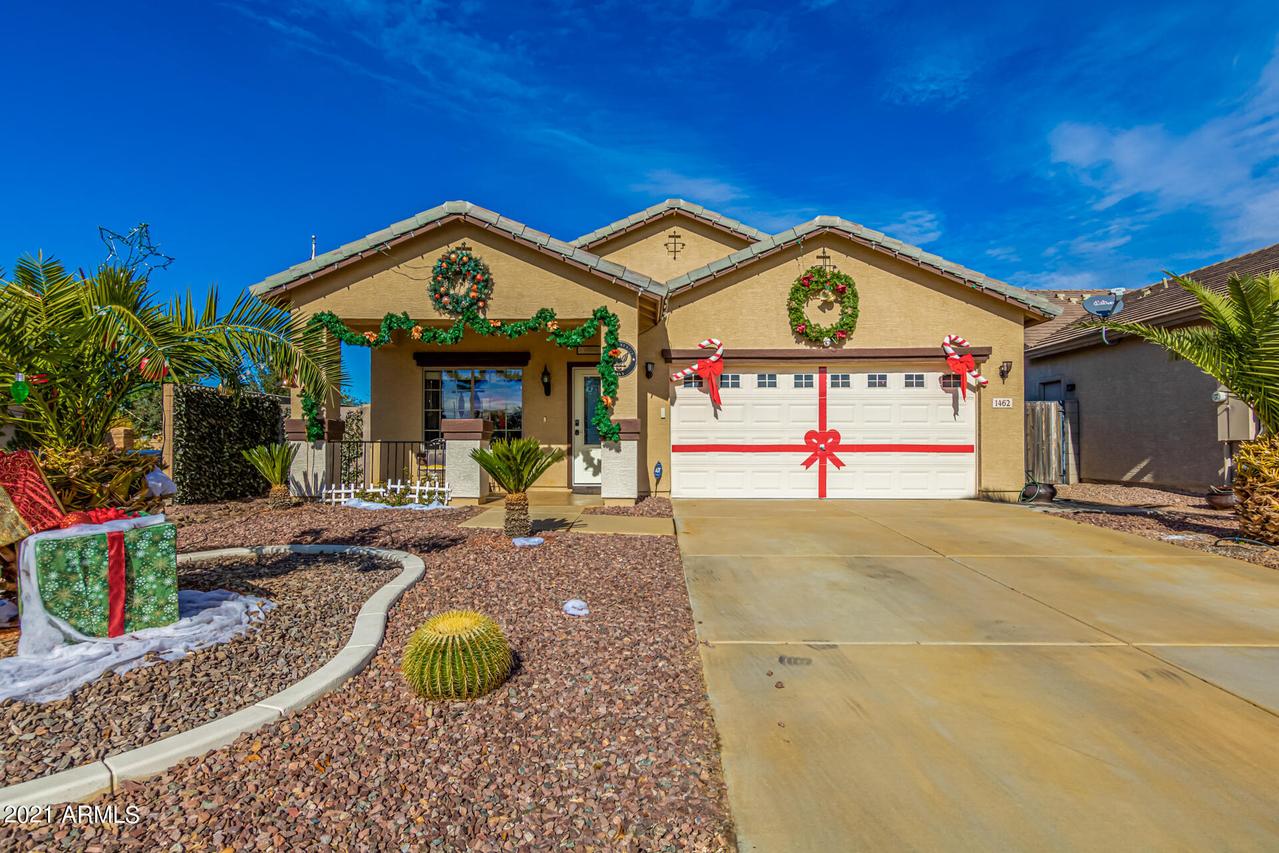 1462 W Brangus Way, San Tan Valley, AZ 85143