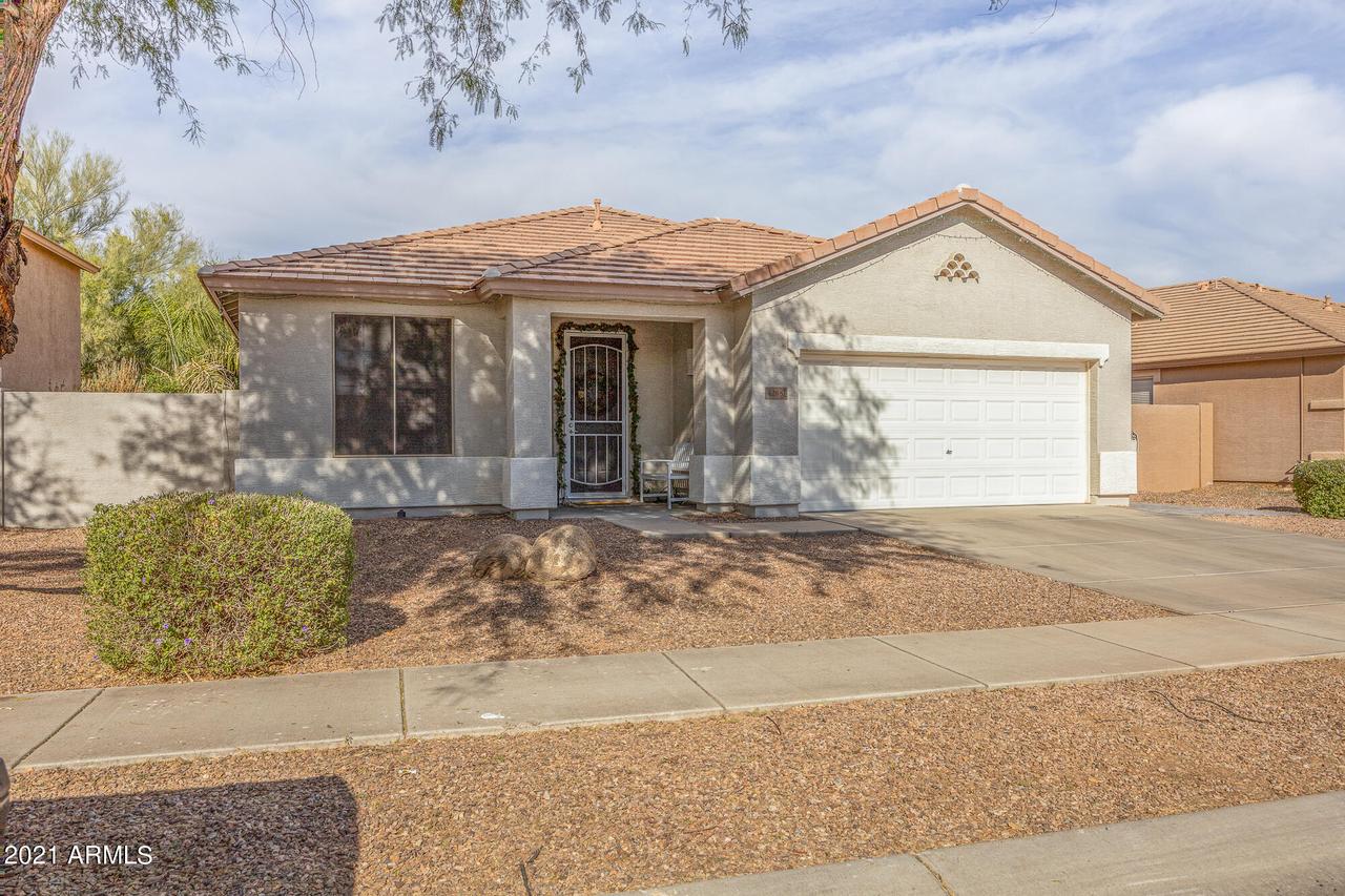 4208 E Rainbow Dr., Gilbert, AZ 85297