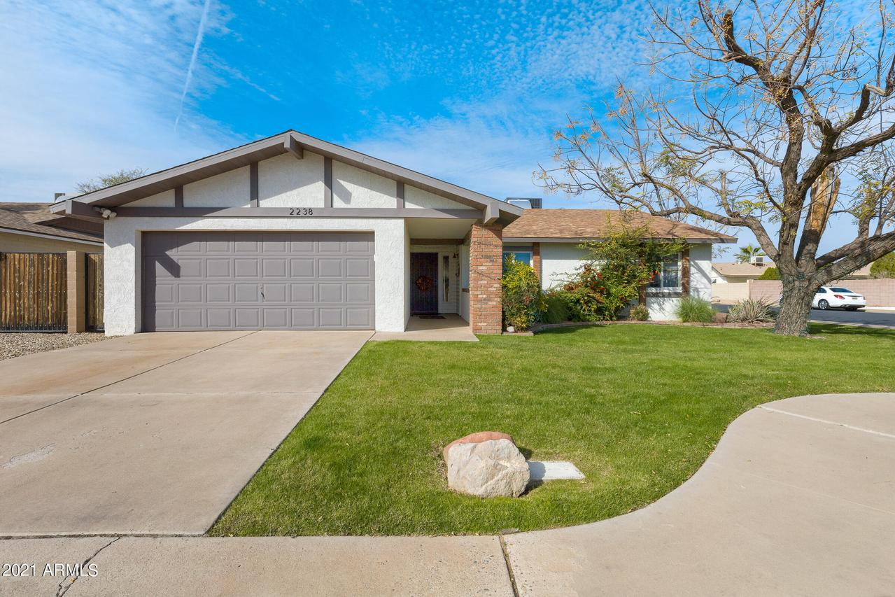 2238 S Saratoga St., Mesa, AZ 85202