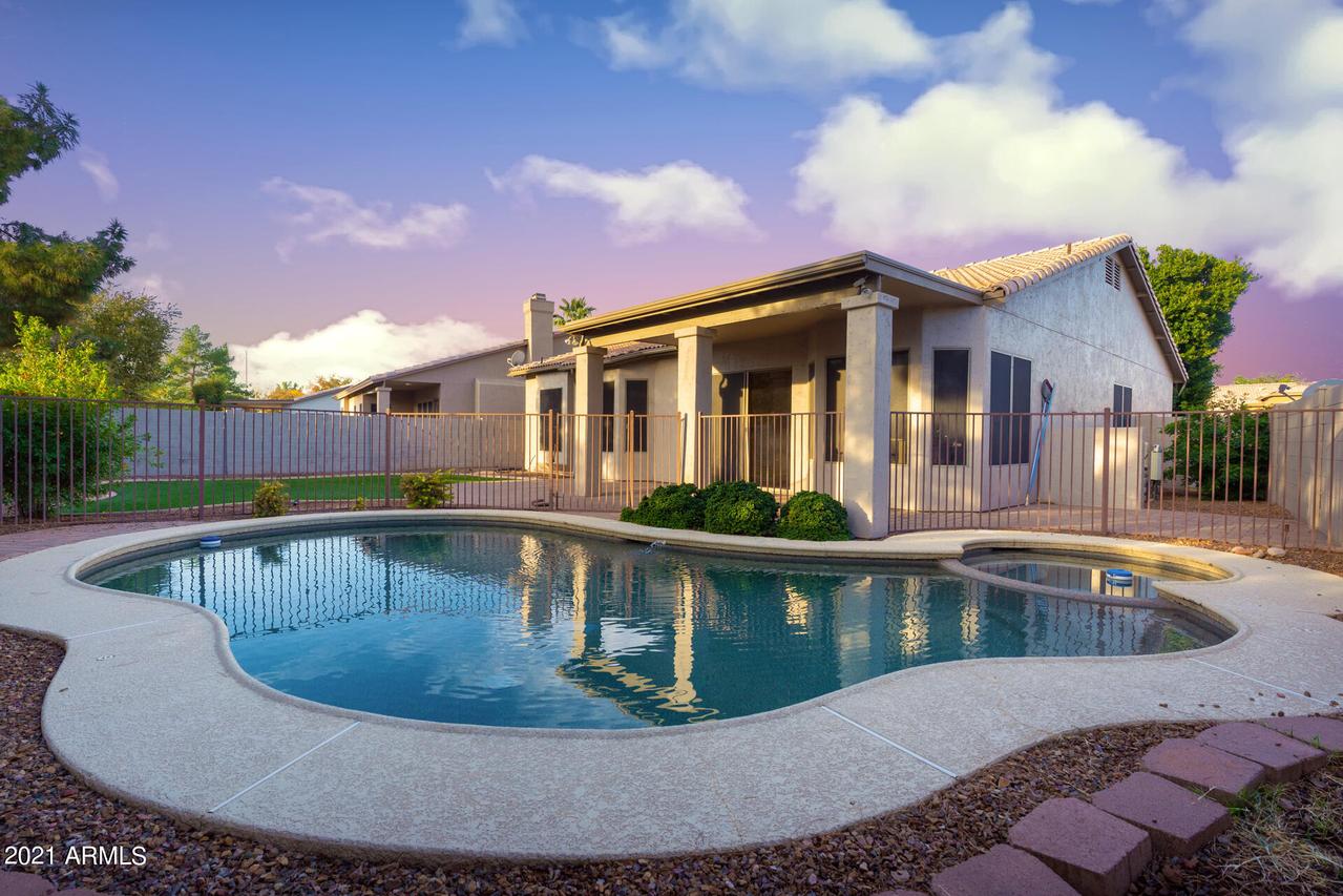563 N Cambridge St., Gilbert, AZ 85233