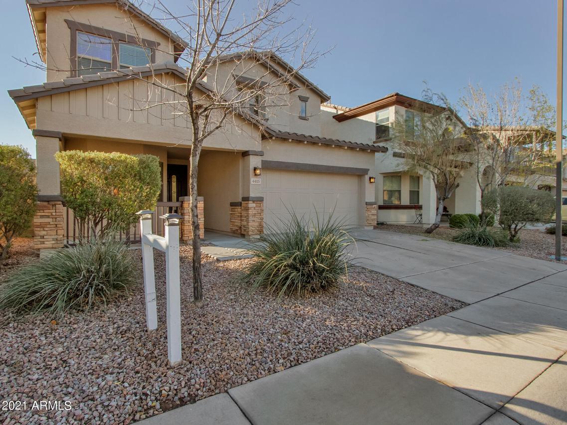 4415 W Powell Dr., New River, AZ 85087