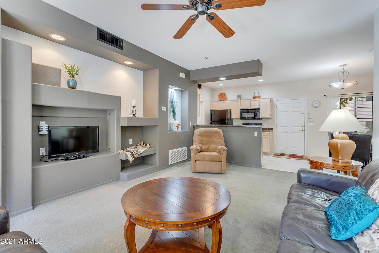 9253 N Firebrick Dr. #114, Fountain Hills, AZ 85268