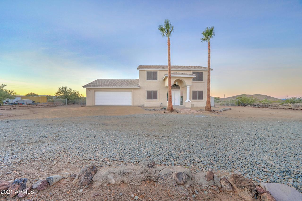 1819 W Joy Ranch Rd., Phoenix, AZ 85086