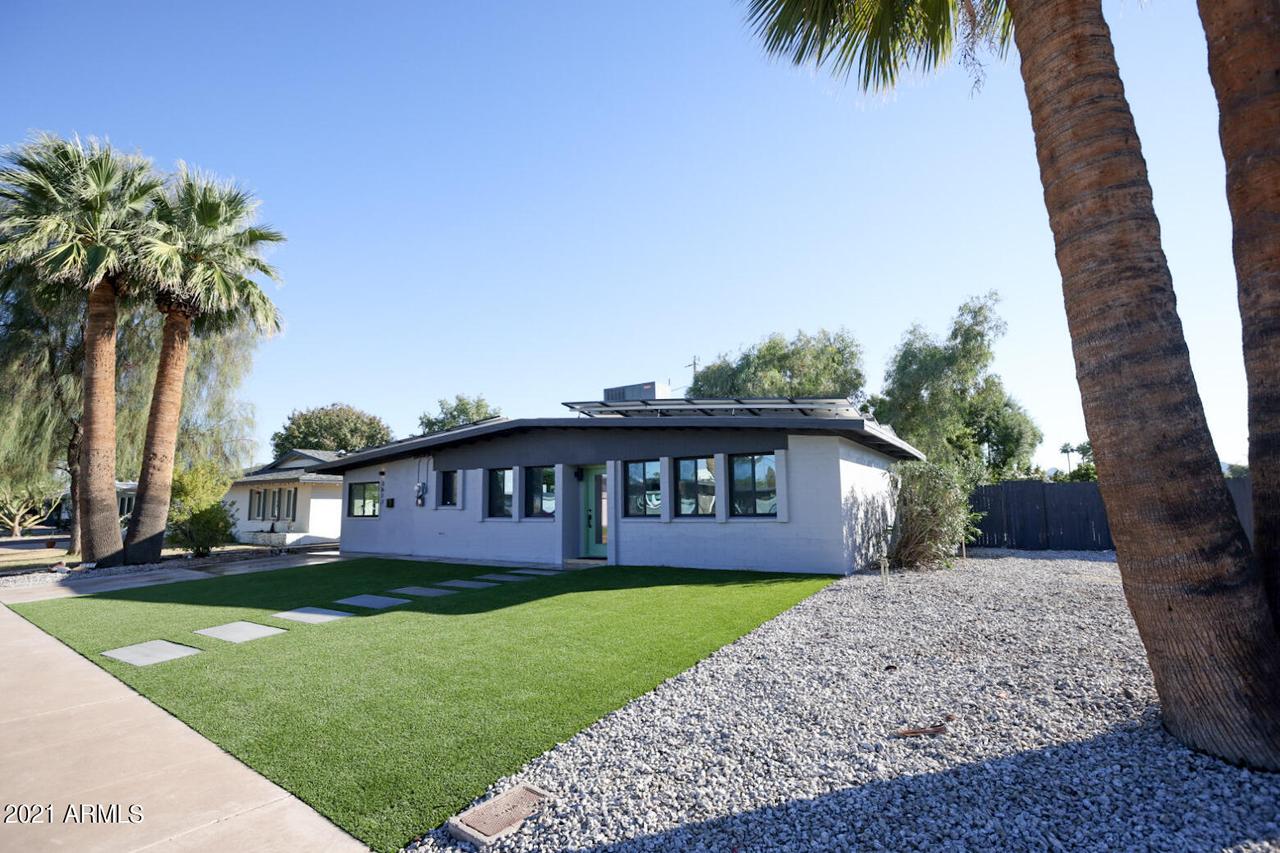 3617 E Paradise Dr., Phoenix, AZ 85028