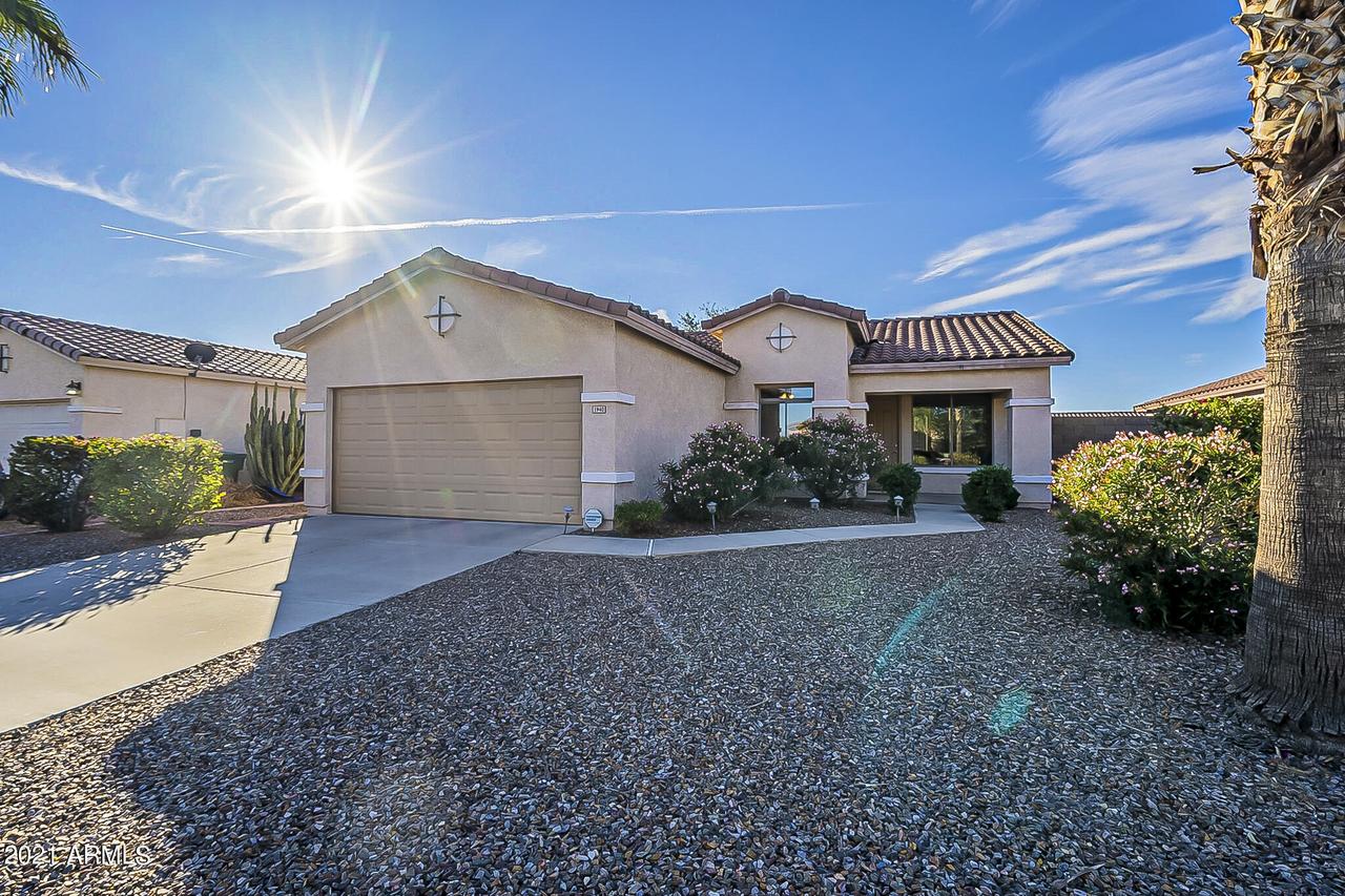 1940 S Talbot Cir., Mesa, AZ 85209