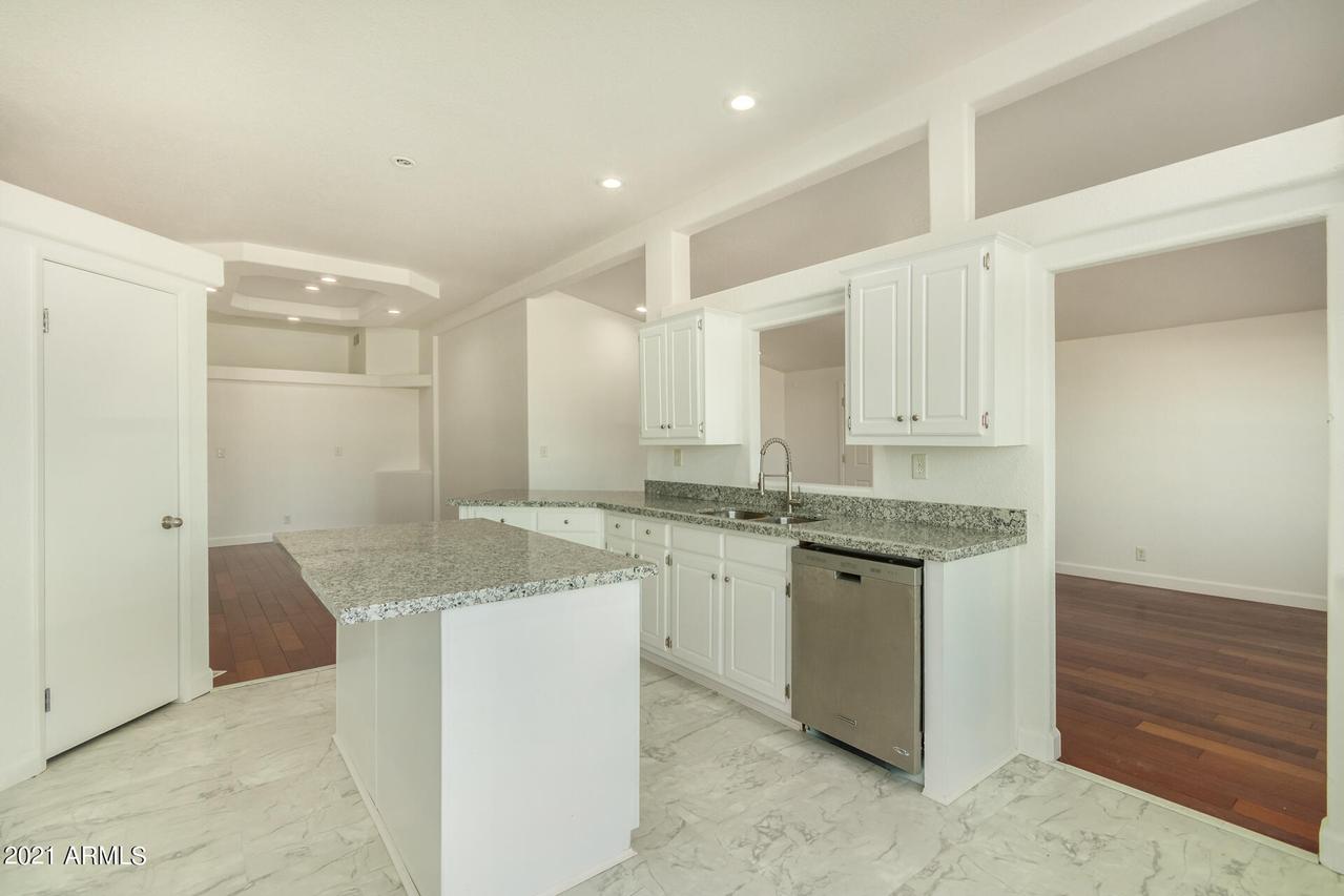 2647 W Scenic St., Apache Junction, AZ 85220