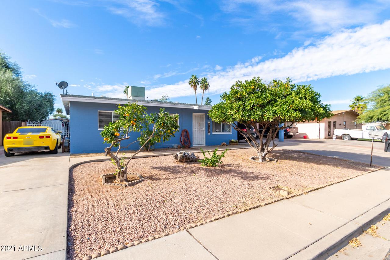 1933 E El Moro Ave., Mesa, AZ 85204
